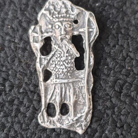 Sølv "Kopi av pilgrimsmerke funnet i Uvdal stavkirke 1978"