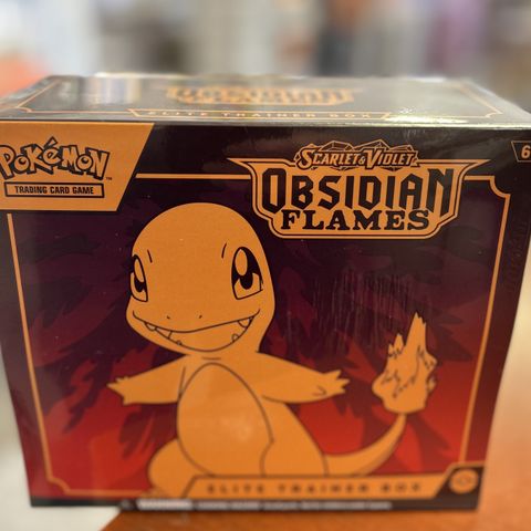 Pokemon Obsidian Flames Elite Trainer box