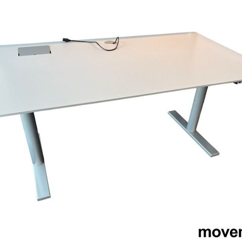30 stk Duba B8 skrivebord med elektrisk hevsenk i lys grå og grått understell, 1