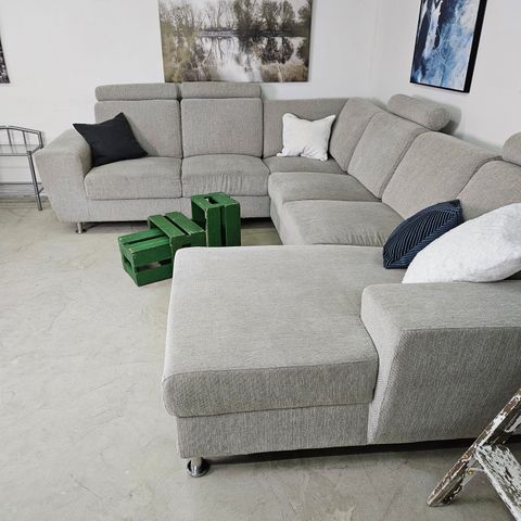 Lys og komfortabel U-sofa | Leveringsklar