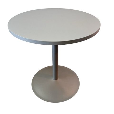 104 stk Rundt møtebord / kantinebord i grått fra EFG, Ø=70cm, høyde 72cm, pent b