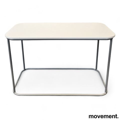 2 stk Loungebord i hvit / grålakkert metall fra Kinnarps, modell Fields, 60x30cm