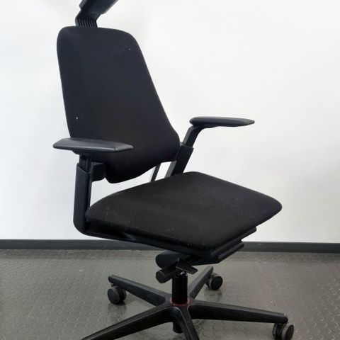 14 stk Savo S3 kontorstol i sort stoff med nakkepute og armlene, sort fotkryss, 