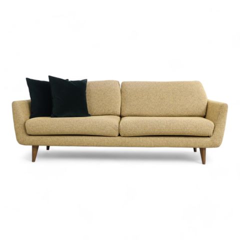 Fri Frakt | Nyrenset | SITS 3-seter sofa, gul med valnøtt ben