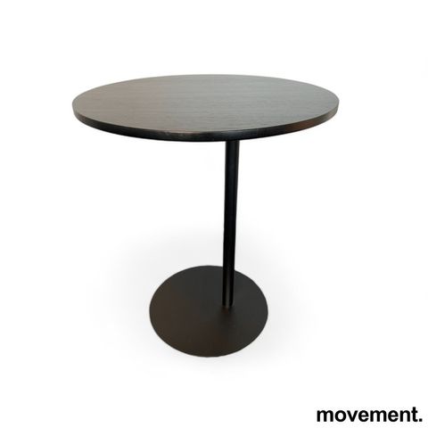 Loungebord i sortlakkert eikefiner / sort fra ForaForm, S bord, Ø=50cm, høyde 59