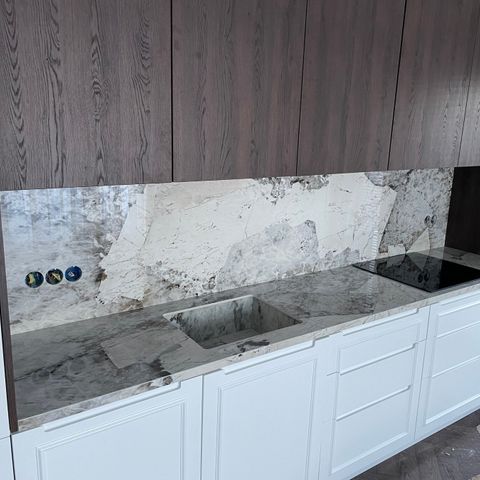 Dekton, Silestone, Technistone, Radianz, Avant, Granite