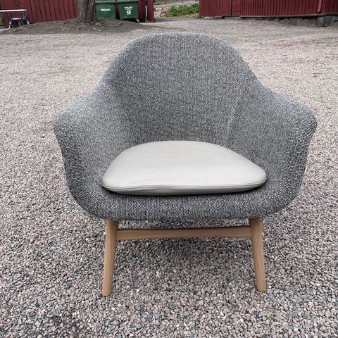 "Harbour Lounge Chair" fra Audo Copenhagen, flott stand!