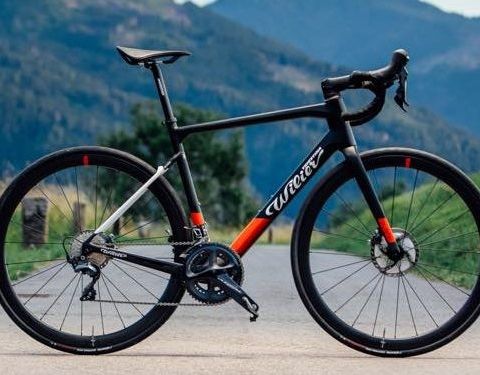 Wilier Garda 105 (mekanisk) 2024 - tilbud med og uten karbonhjul