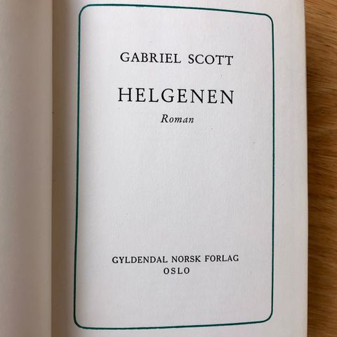 Bok av Gabriel Scott med skrivefeil