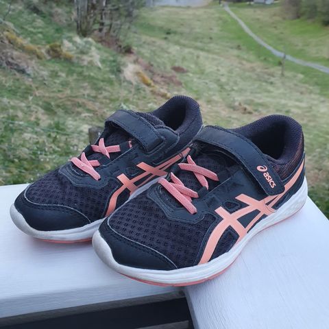 Asics joggesko