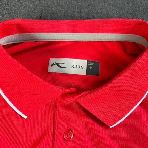 Kjus golf t-shirt str. 14 år (164 cm)