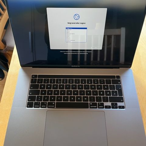 MacBook Pro - MVVJ2H/A 16" 512GB