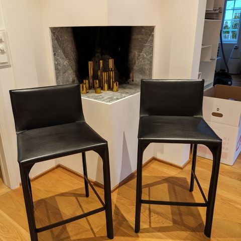 2 barstoler fra Walter Knoll - skinn - sittehøyde 68 cm