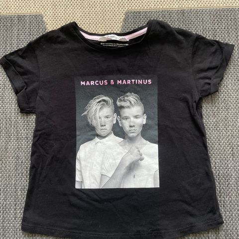 Marcus og Martinus t-skjorte i str. 4-6 år