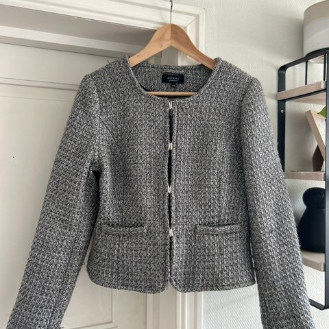 Tweed boucle jacket