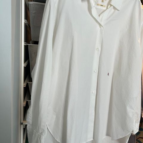 Bellerose skjorte hvit med snipp