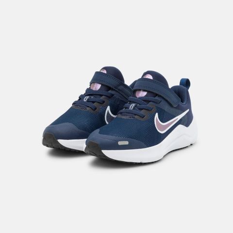 Nike innesko str 34