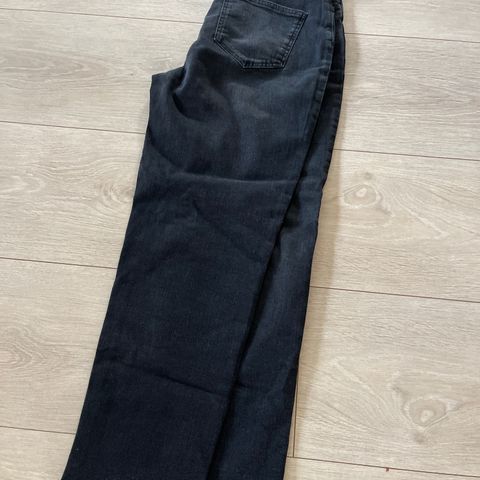 Dongeri jeans