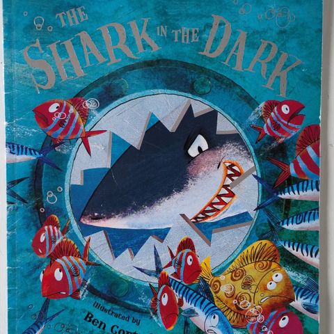Shark in the Dark English children's book engelsk barnabok