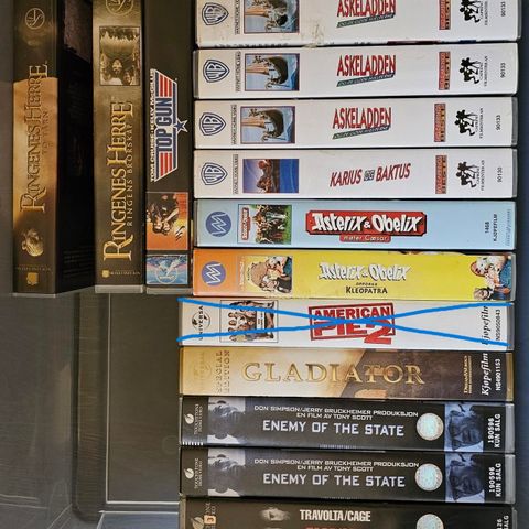 📼🎬 Klassiske VHS-filmer tilgjengelig! Samle dine favoritter nå! 🌟