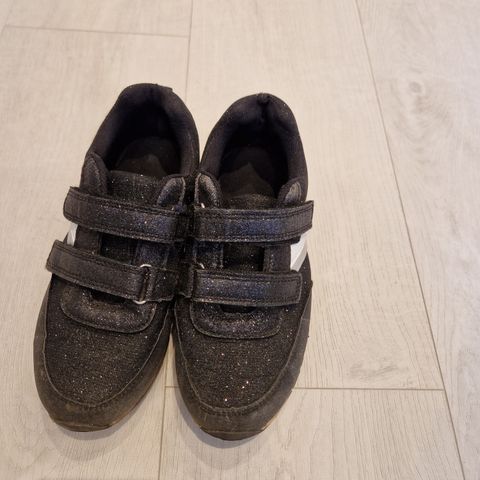 Glitter sko size 34