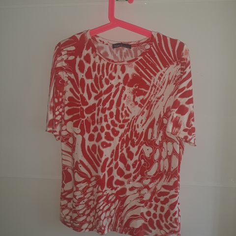 Atelier Gardeur myk bluse med diamanter, t-skjorte rød, str L, M