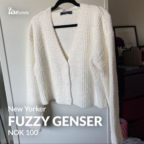 Hvit fuzzy genser/cardigan
