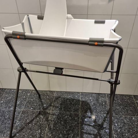 Stokke flexi bath badekar + stativ + nyfødtstøtte