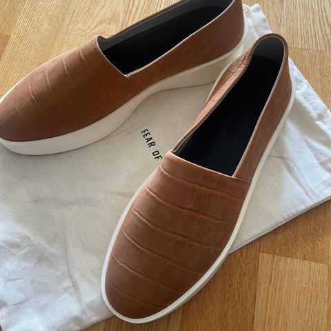 Beige. / tan croc slip on  sneakers