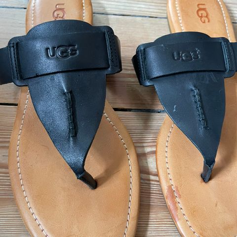 Ugg sandaler.