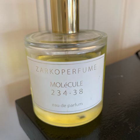Molecule Zarkoperfume