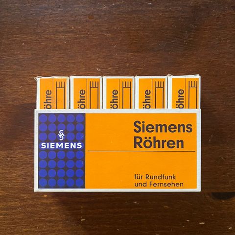 Ubrukte Siemens ECC 81 Radiorør
