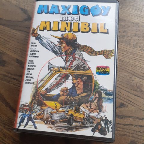 MAXIGØY MED MINIBIL. NORSK BIG BOX VHS UTLEIEFILM.