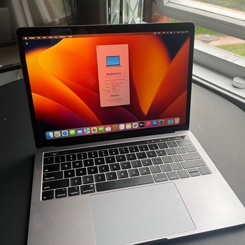 MacBook Pro 2019 16GB
