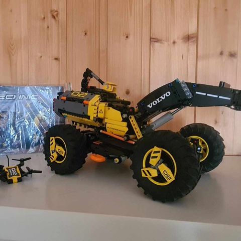 Lego technic 42081: Volvo Concept Wheel Loader ZEUX