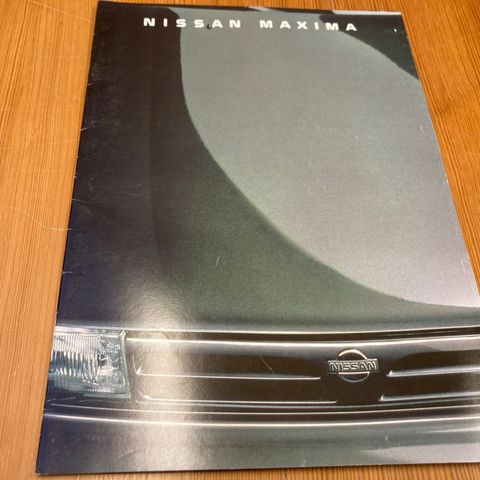 BILBROSJYRE - NISSAN MAXIMA - 1990