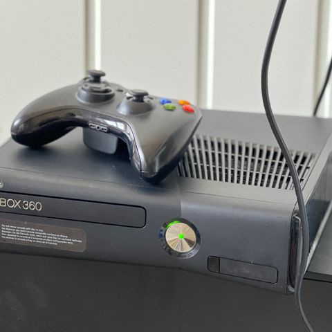 Xbox 360 Slim