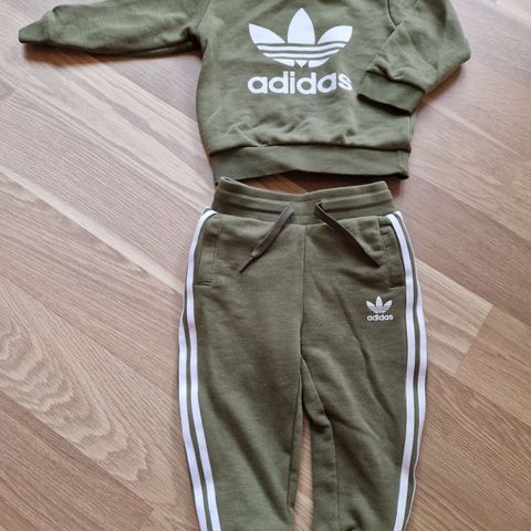 Adidas joggedress 12-18 mnd