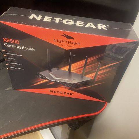 NETGEAR NIGHTHAWK XR500 PRO GAMING RUTER