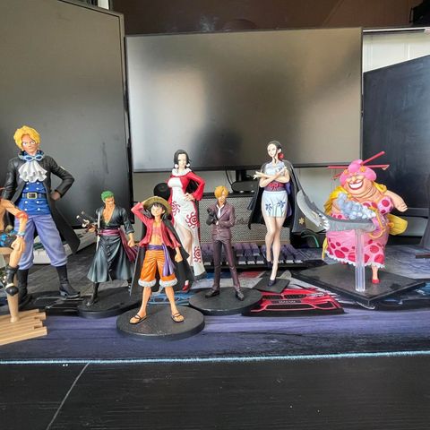 ONE PIECE ANIME FIGURER / SELGER SAMLET / BILLIG