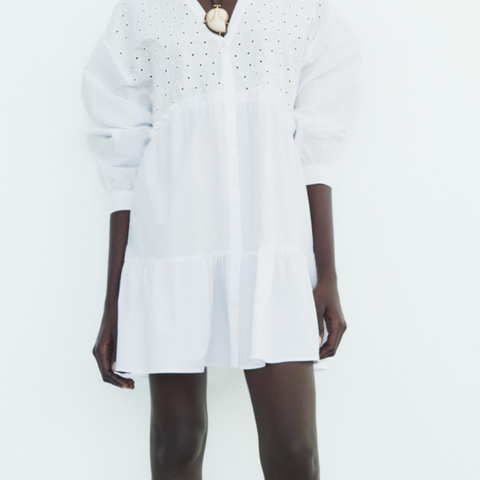KUPP🇳🇴 NY! 2 stk:fin hvit kjole fra Zara i str M og  L. 1/2 pris 249.-