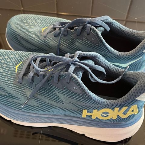 Hoka Clifton 9