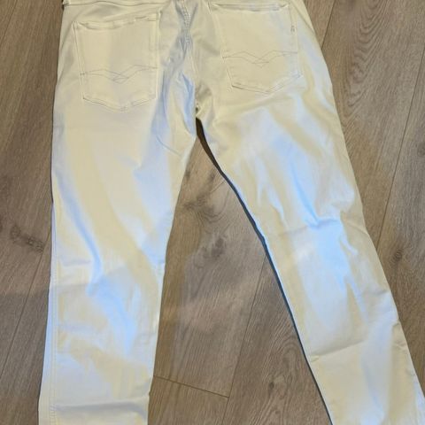 Replay jeans i hvit, helt ny aldri brukt størrelse 38x32
