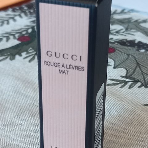 GUCCI Lip Color. Farge: Janne Scarlet 509