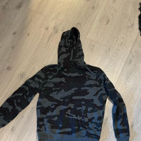 Peak Performance camo hoodie XXL