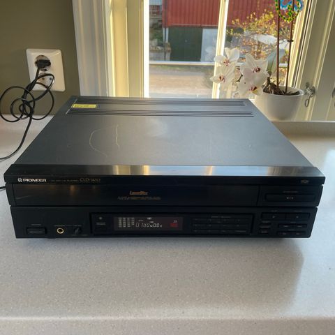 PIONEER CLD-1450 laserdisc spiller