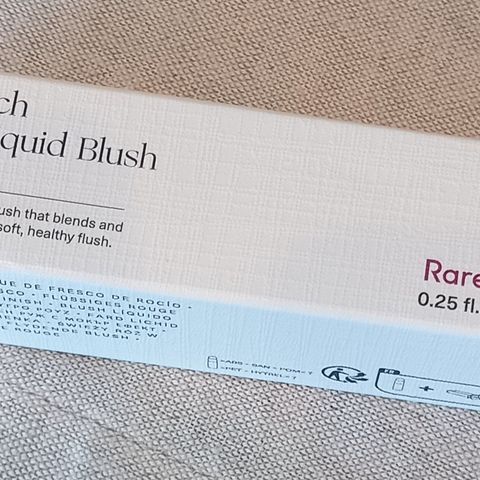 Soft Pinch Dewy Liquid Blush. Joy. (1 av3)