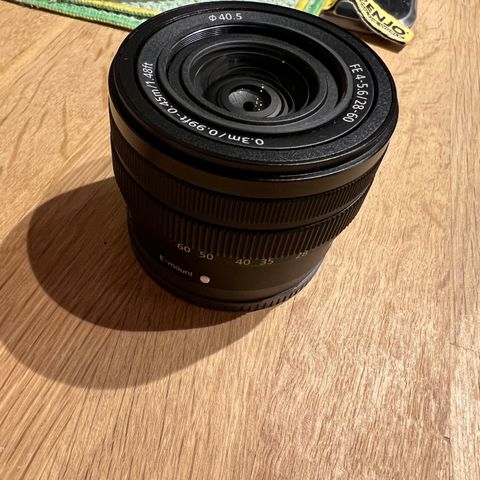 Sony FE 28-60mm f/4-5.6 Never used.