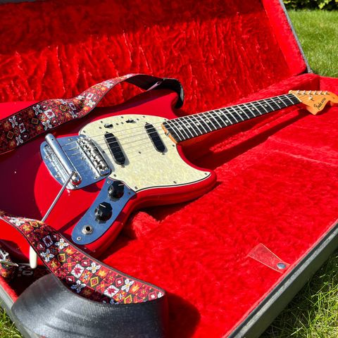 Pre-CBS 1965 Fender Mustang