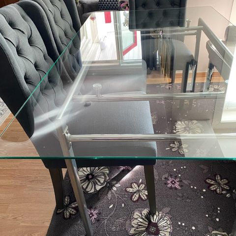 Spisebord, glass. 4 stoler
